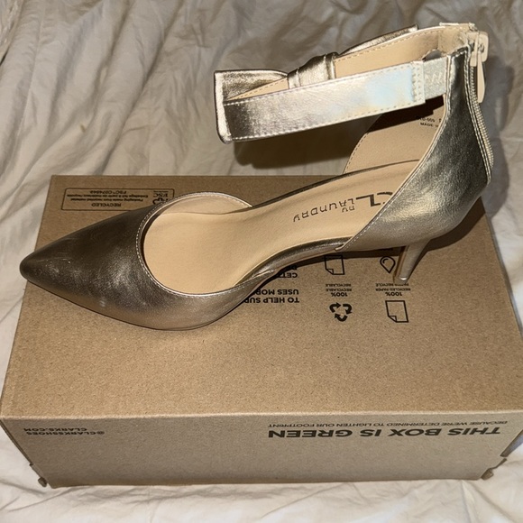 CL by Chinese Laundry “Outgoing Pump” Gold moonlight Metallic Color Size 8.5/39 - Picture 10 of 15
